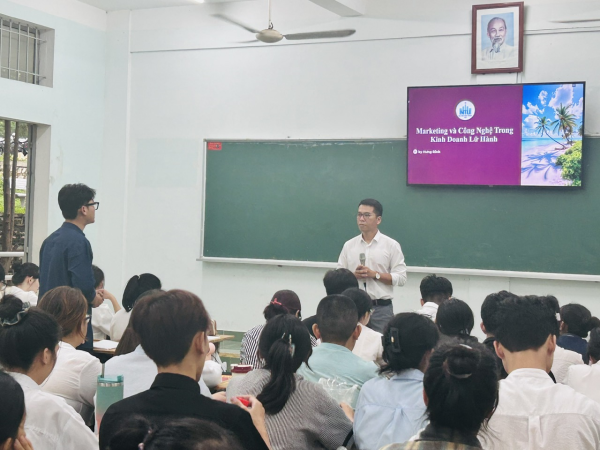 Kết nối lý thuyết và thực tiễn “Marketing và công nghệ số - Chìa khóa chinh phục thị trường lữ hành”