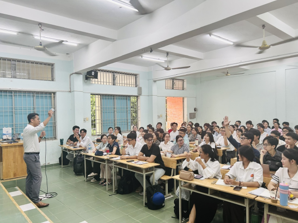 Kết nối lý thuyết và thực tiễn “Marketing và công nghệ số - Chìa khóa chinh phục thị trường lữ hành”
