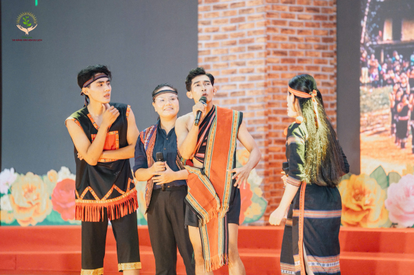 Sinh viên Khoa Du lịch, Trường Đại học Nha Trang tỏa sáng tại Chung kết “Đại sứ Văn hóa Du lịch 2025”