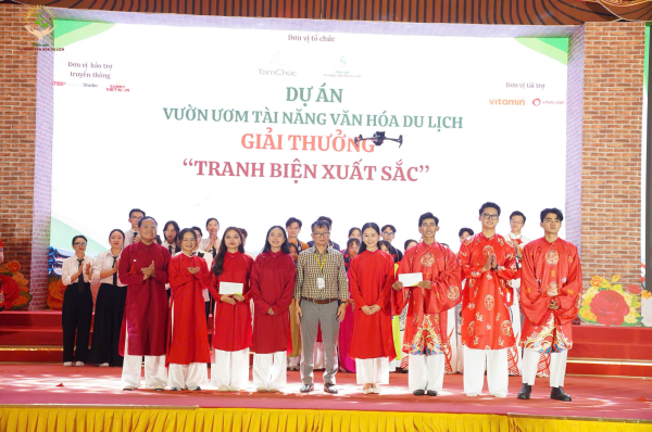 Sinh viên Khoa Du lịch, Trường Đại học Nha Trang tỏa sáng tại Chung kết “Đại sứ Văn hóa Du lịch 2025”