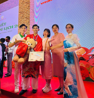 Sinh viên Khoa Du lịch, Trường Đại học Nha Trang tỏa sáng tại Chung kết “Đại sứ Văn hóa Du lịch 2025”