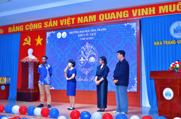 Diễn đàn giao lưu chương trình song ngữ Pháp–Việt 2025