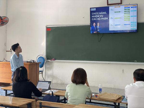 Hội đồng Đánh giá thực tập, thực tế và trải nghiệm tại các Doanh nghiệp du lịch cho Học viên cao học khóa 3 năm 2025