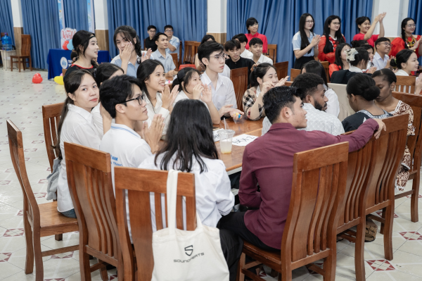 Giao lưu sinh viên quốc tế  “Hello World” - Không gian kết nối đa văn hóa tại Trường Đại học Nha Trang