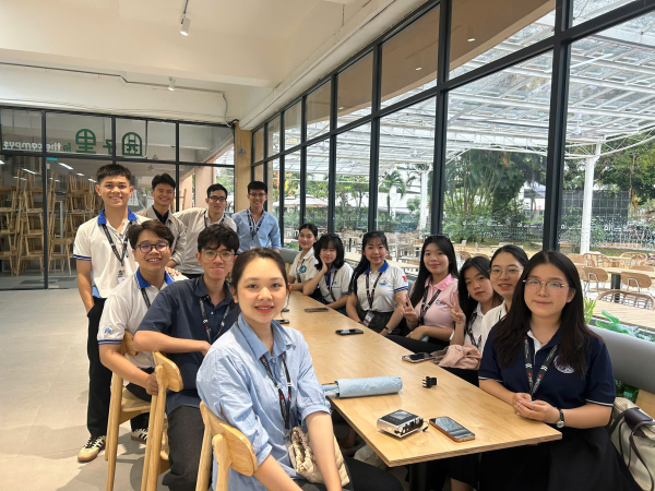 Sinh viên Khoa Du lịch tham gia chương trình Study Tour và học tập quốc tế tại Malaysia