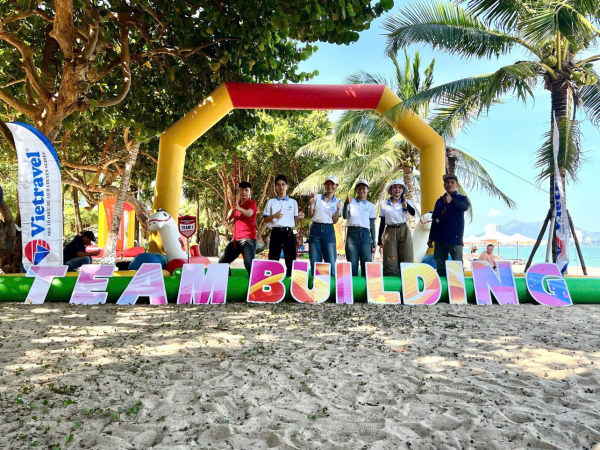 Tăng cường trải nghiệm thực hành – thực tập tại doanh nghiệp theo định hướng ứng dụng cho lớp 66.QTDL_CLC