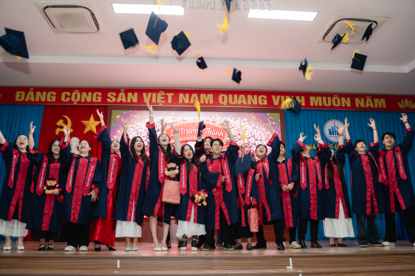 TỔNG KẾT LỄ TRƯỞNG THÀNH K64 QTKS-CLC – “LIGHT UP TOGETHER – XUÂN BÌNH NGỌ 2026”