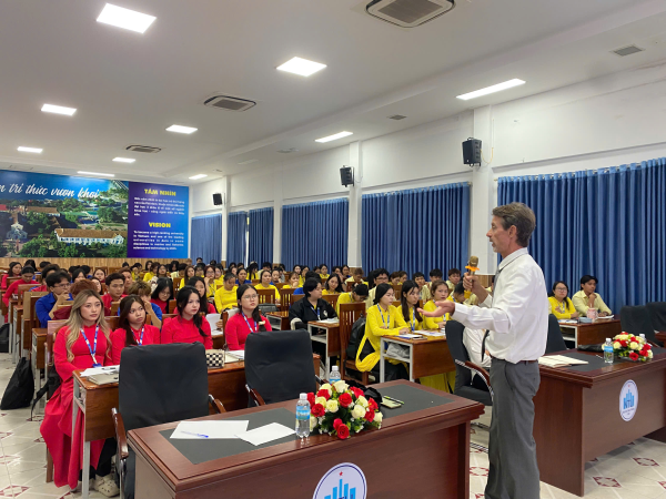 Khoa Du lịch tổ chức workshop “Sustainability in Tourism: Design Thinking Approach” trong khuôn khổ Dự án ECOViP