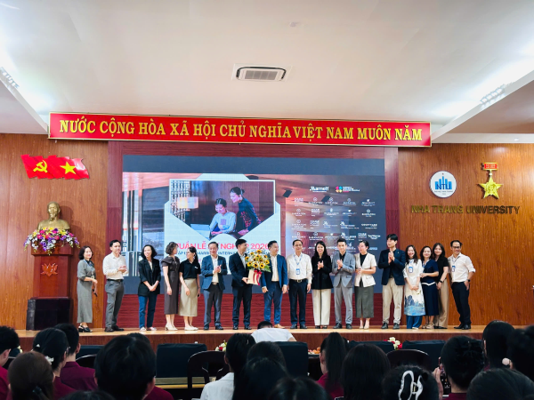 Career talk Ngành Khách sạn: Kết nối thực tiễn – Mở lối tương lai