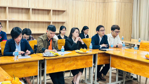 Hội thảo lấy ý kiến các bên liên quan về dự thảo Chương trình đào tạo ngành Quản trị Dịch vụ du lịch và lữ hành Khóa 68