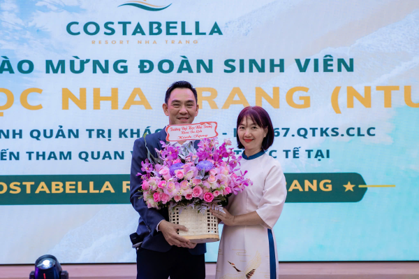 Sinh viên ngành QTKS Chương trình Đặc biệt trải nghiệm học tập thực tế tại CostaBella Resort Nha Trang