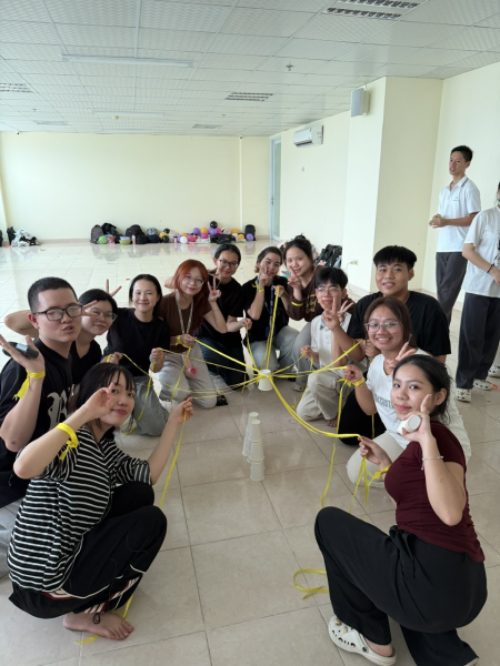 Học để làm – tăng cường thực hành cho sinh viên các lớp Chất lượng cao