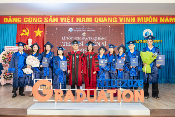 Lễ Tốt nghiệp 2026: Gần 20 học viên ngành Du lịch nhận bằng Thạc sĩ
