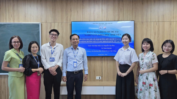 Khoa Du lịch tổ chức nghiệm thu đề tài nghiên cứu khoa học sinh viên cấp Trường