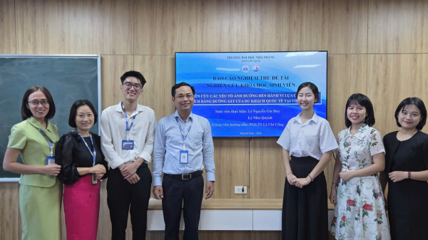 Khoa Du lịch tổ chức nghiệm thu đề tài nghiên cứu khoa học sinh viên cấp Trường