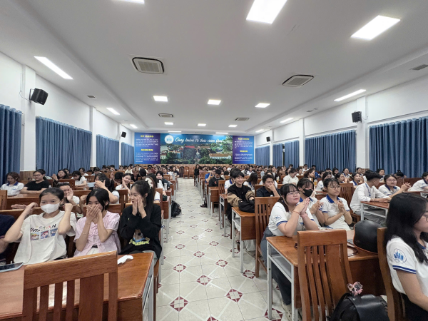 Từ Booking đến Nhân sự: Khi sinh viên lữ hành tiếp cận thực tiễn hoạch định nguồn nhân lực