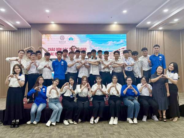 Sinh viên K68 trải nghiệm thực tế tại Selectum Noa Resort Cam Ranh 