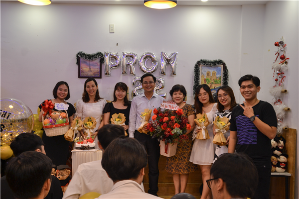 Buổi Prom của các lớp chuyên ngành Quản trị Dịch vụ Du lịch và Lữ hành (Song ngữ Pháp-Việt)