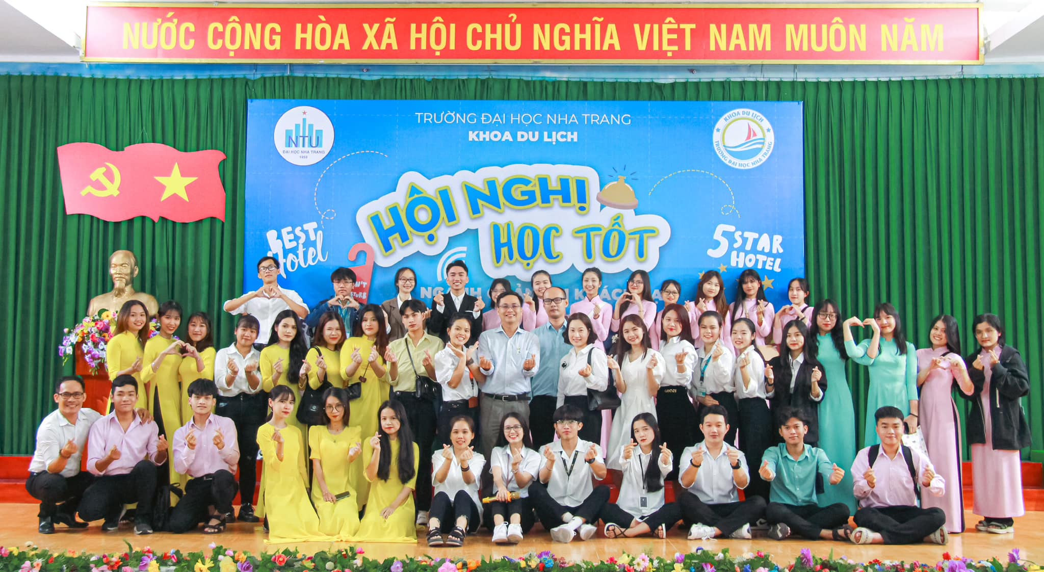 HỘI NGHỊ HỌC TỐT NGÀNH QUẢN TRỊ KHÁCH SẠN