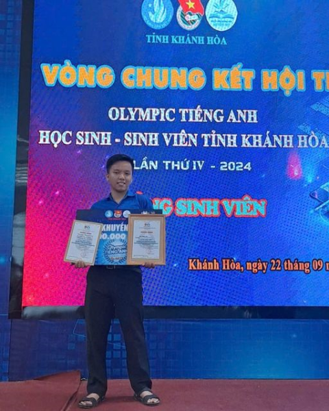 Sinh viên Khoa Du lịch Trường Đại học Nha Trang tỏa sáng ở các sân chơi lớn