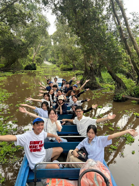 Hành trình khám phá miền Tây – Gắn kết lý thuyết với thực hành trong đào tạo sinh viên Khoa Du lịch, trường Đại học Nha Trang.