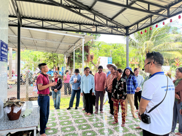 KHOA DU LỊCH ĐỒNG HÀNH CÙNG THÔN HÒN DUNG, HUYỆN KHÁNH SƠN  PHÁT TRIỂN DU LỊCH CỘNG ĐỒNG BỀN VỮNG