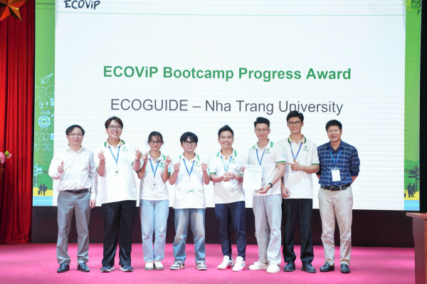 Đội ECOGUIDE của Trường Đại học Nha Trang tỏa sáng tại Bootcamp ECOViP, giành nhiều giải thưởng danh giá!